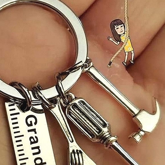 NWOT Stainless Steel, Silver-Plated "Grandpa" Keyring - Picture 5 of 6